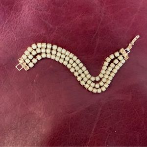Three strand FAUX PEARL Bracelet. Vintage